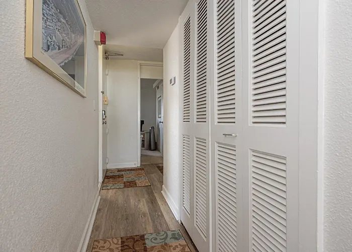 Pyramid-2 Bedroom With Private Balcony And Ocean Views Ferienhaus Ocean Stadt