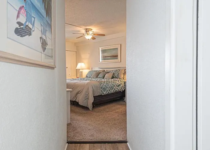 Pyramid-2 Bedroom With Private Balcony And Ocean Views * Ocean Stadt